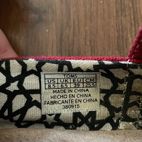 TOMS Red Wedges - Picture 3 of 3